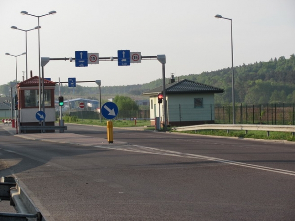 Zdjęcie z Ukrainy - Hrebenne - przejście.