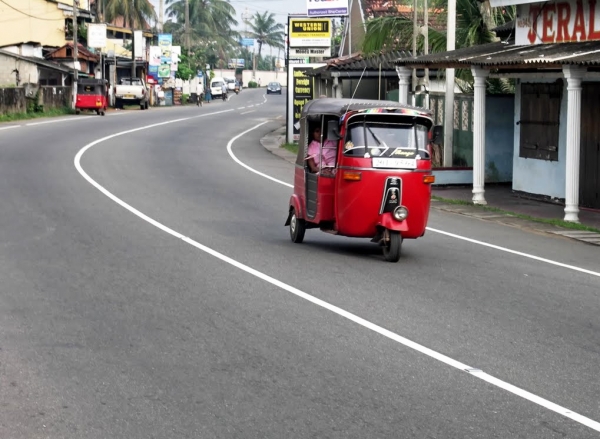 Zdjęcie ze Sri Lanki - cejlonski tuk-tuk