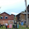 Zdjęcie z Kambodży - W bocznej ulicy Siem Reap - tak mieszkaja lokalesi