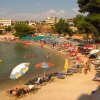 Zdjęcie z Albanii - Ksamil - plaża w centrum.