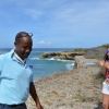 Zdjęcie z Curacao - 30 metrowy klif , rozbijajace sie fale prawie dosiegly nas . Moja mina mowi wszystko ;)