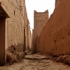 Zdjęcie z Maroka - uliczki autentycznej Kazby Tissergat, gdzie wciąż mieszka mnóstwo ludzi