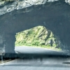 Zdjęcie z Polski - ciekawostka i lokalna atrakcja: skalny tunel niedaleko Piechowic 