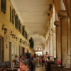 Zdjęcie z Grecji - arkady Listonu to miejsce gdzie ulokowały się liczne kawiarnie