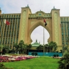 Zdjęcie z Zjednoczonych Emiratów Arabskich - słynny hotel Atlantis the Palm - zbudowany na falochronie sztucznej wyspy Palm Jumeirah
