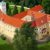Zdjęcie z Polski - Zamek Na Skale - widok z lotu ptaka (fota z sieci)