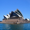 Zdjęcie z Australii - Sydneyska Opera widziana z pokladu taksowki wodnej