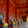 Zdjęcie z Tajlandii - Wat Bang Thong, figury ucznow Buddy