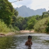 Zdjęcie z Tajlandii - W rzece dzieciaki szukaja ochlody