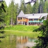 Zdjęcie z Czarnogóry - schronisko nad jeziorem 