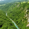 Zdjęcie z Czarnogóry - a w dole wyzoomowana wstążeczka Tary
