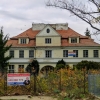 Zdjęcie z Polski - obiekt jest wystawiony do sprzedania, więc może znajdzie się chętny?
