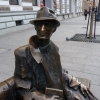 Zdjęcie z Polski - Tuwim z mocno wypolerowanym nosem 😉 - jak wcześniej Reymont 