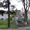 Zdjęcie z Polski - W miasteczku znajduje się też zespół klasztorny Franciszkanów.