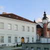 Zdjęcie z Polski - Wejście do muzeum znajduje się w szczytowej ścianie Pałacu Archimandrytów