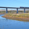 Zdjęcie z Australii - Tu estakada kolejowa wchodzi nad bagienny rezerwat
