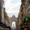 Zdjęcie z Portugalii - na Rua Augusta widoczny kamienny "Łuk Triumfalny" czyli Arco da Rua Augusta