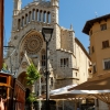 Zdjęcie z Hiszpanii - ale z jego średniowiecznej architektury romańskiej pozostało tu bardzo niewiele...