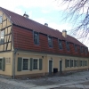 Zdjęcie z Polski - przy bramie dom dzwonnika