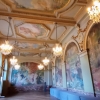 Zdjęcie z Francji - wnętrza Ratusza niczym galeria dzieł sztuki 