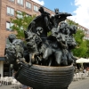 Zdjęcie z Niemiec - Narrenschiffbrunnen - fontanna Statek Głupców , która 