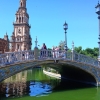Zdjęcie z Hiszpanii - jedne z uroczych mostków ozdobionych andaluzyjską ceramiką