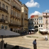 Zdjęcie z Portugalii - Plac 8 Maja , przy którym stoi ciekawa świątynia- kościół Św. Krzyża, w którym znajdują się