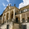 Zdjęcie z Portugalii - wielki dziedziniec, otoczony przez głównie XVI- wieczne budynki, bo Uniwersytet de Coimbra rozrastał
