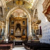 Zdjęcie z Portugalii - to XVI-wieczny zabytek ze wspaniałymi dekoracjami , organami i ceramiką azulejos na ścianach
