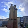 Zdjęcie z Łotwy - Pomnik Strzelców Łotewskich na Placu o tej samej nazwie , nad Dźwiną - stoi przed Muzeum 
