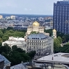 Zdjęcie z Łotwy - widok na Sobór Narodzenia Pańskiego ramię w ramię z ryskim Radissonem i  
