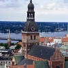 Zdjęcie z Łotwy - widok na wieżę R?gas Doms - luterańskiej Katedry  pw. Najświętszej Maryi Panny  z początków  XIII w,