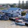 Zdjęcie z Australii - Port, browar i stacja...